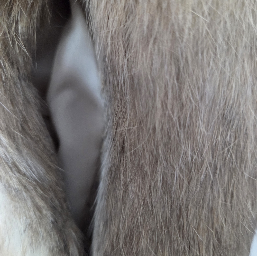 Vintage Opera Genuine Fur Coat – Taupe/Brown Quilted Satin Lining Size Medium - Picture 7 of 16